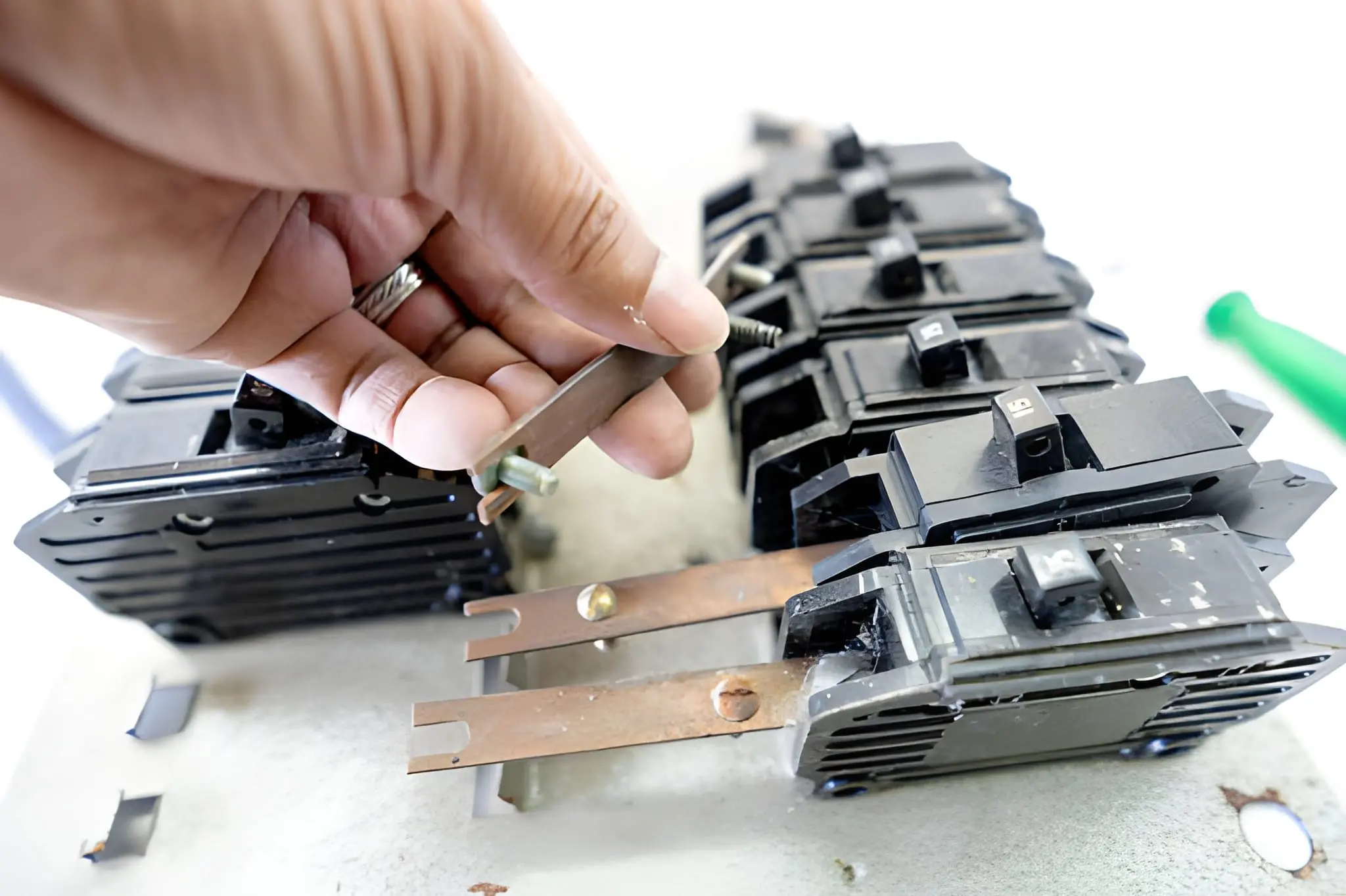 Read more about the article Why Circuit Breaker Replacement Is Often a Maintenance Task Before Troubleshooting Much More Serious Issues