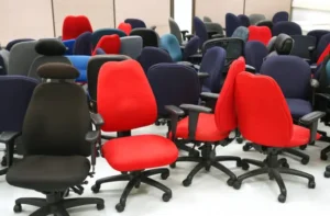 Read more about the article Why Used Office Chairs Can Be Safer Than Cheap New Ones