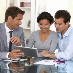 Read more about the article Managing a Sale During Major Family Transitions—A Simplified Approach